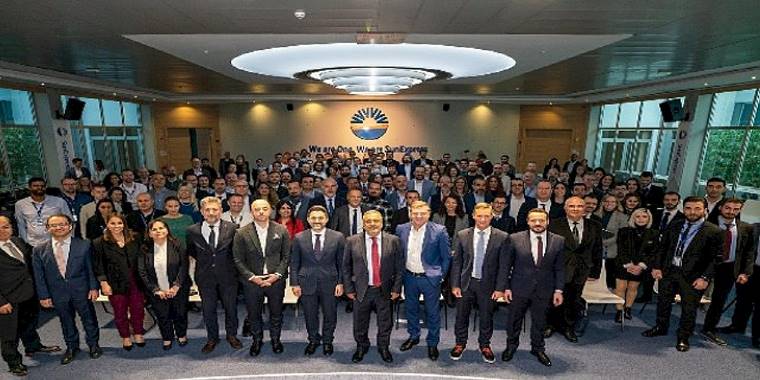 SunExpress Yönetim Kurulu Antalya'da bir araya geldi