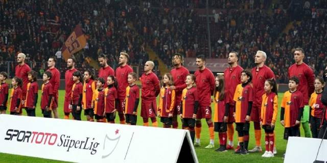 Süper Lig'in ilk yarısını lider tamamlayan Galatasaray birçok alanda zirvede!