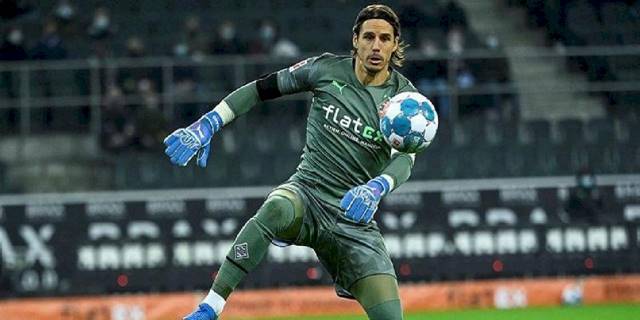 Bayern Münih Yann Sommer'i renklerine bağladı