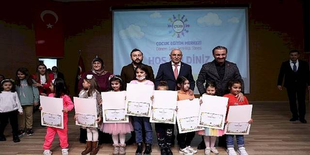Çem'deki Minikler İlk Mezuniyet Sevincini Sertifika Alarak Yaşadı
