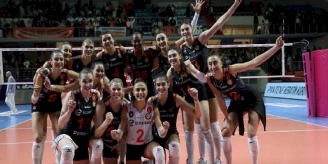 Türk Hava Yolları 2-3 Eczacıbaşı Dynavit (MAÇ SONUCU - ÖZET) Eczacıbaş 5 sette kazandı!