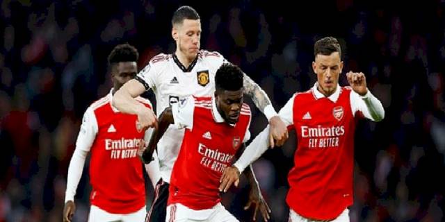 Arsenal 3-2 Manchester United (MAÇ SONUCU-ÖZET) Arsenal Weghorst'lu United'ı devirdi!