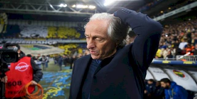 Fenerbahçe'de sol bek transferinde mutlu son! 4 yıllık anlaşma tamam