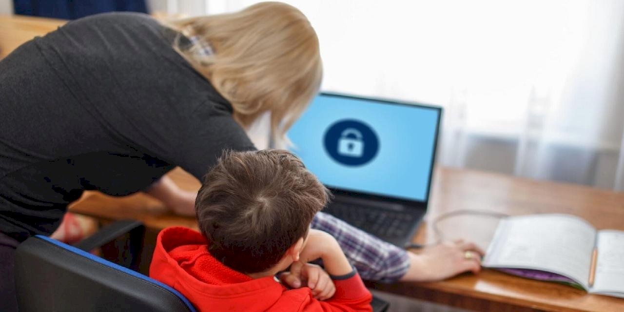 Çocuklarınızı Çevrimiçi Ortamda Korumanıza Yardımcı Olacak Üç İpucu