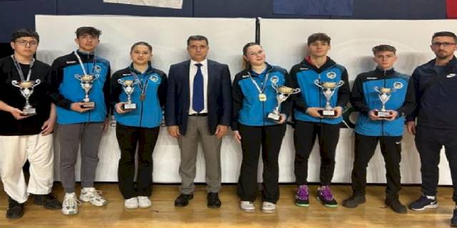 Sakaryalı karateciler durdurulamıyor