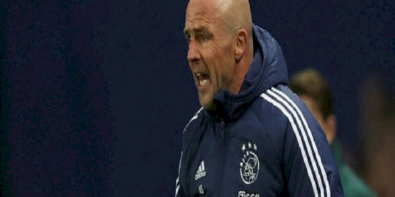 Ajax'ta Alfred Schreuder ile yollar ayrıldı!