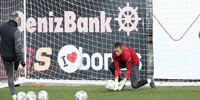 FIFA'dan Muslera'ya ceza