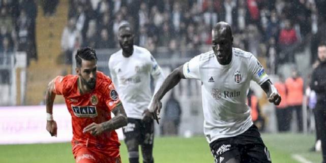 Beşiktaş'ın Kamerunlu yıldızı Vincent Aboubakar 677 gün sonra Vodafone Park’ta sahaya çıktı!