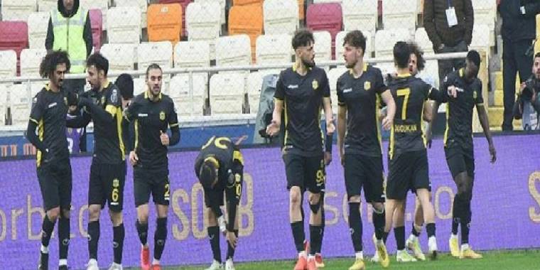 Yeni Malatyaspor 2-1 Eyüpspor (MAÇ SONUCU-ÖZET) | Malatyaspor galibiyet hasretine son verdi!