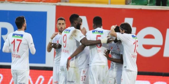 Alanyaspor 0-3 Sivasspor (MAÇ SONUCU-ÖZET) | Sivas'tan kritik 3 puan!