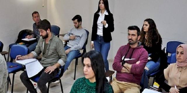 Çukurovalılar Yabancı Dil Öğreniyor