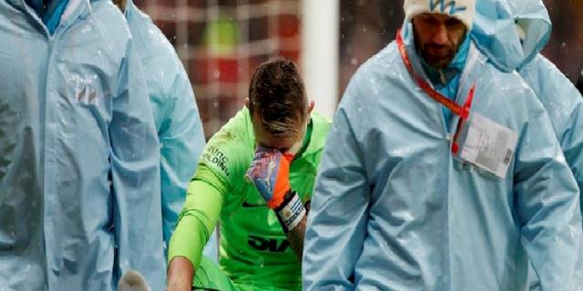 Galatasaray Trabzonspor maçında şok sakatlık! Oyuna devam edemedi