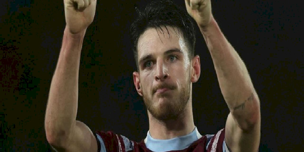 İngiliz yıldız Declan Rice'tan deprem paylaşımı