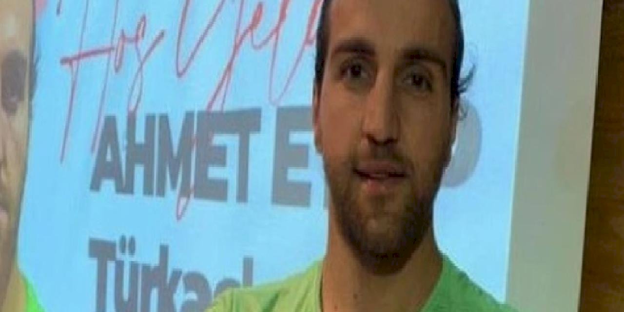 Enkaz altında kalan Yeni Malatyasporlu kaleci Ahmet Eyüp Türkaslan'ı kurtarma çalışmaları sürüyor!