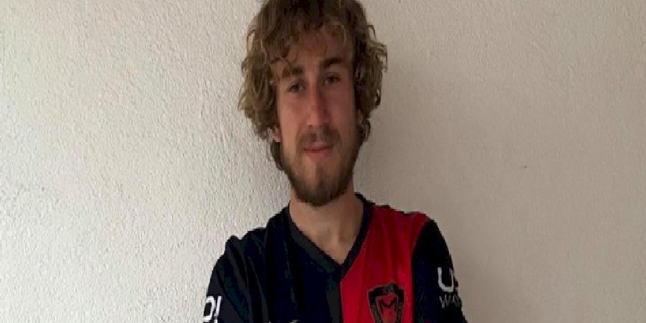 Kahramanmaraş İstiklalsporlu futbolcu Barış Civelek yaralı olarak enkazdan çıktı