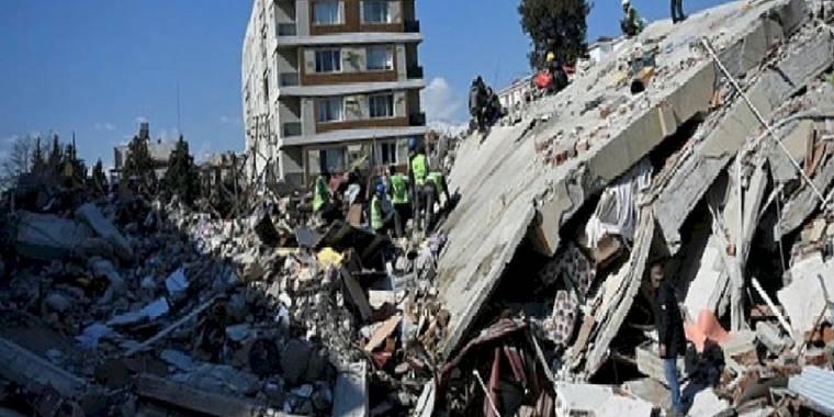 Enkaz altında yürekli sızlatan diyalog! 