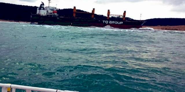 İstanbul Şile'de karaya oturan gemi yüzdürüldü