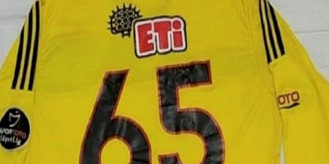 Batuhan Karadeniz destek için imzalı formasını satıyor