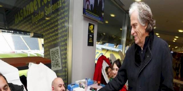Fenerbahçe Teknik Direktörü Jorge Jesus'tan kan bağışı kampanyasına destek
