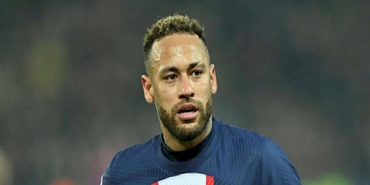 Neymar'ın geleceği belli oluyor! PSG ve Chelsea masaya oturdu
