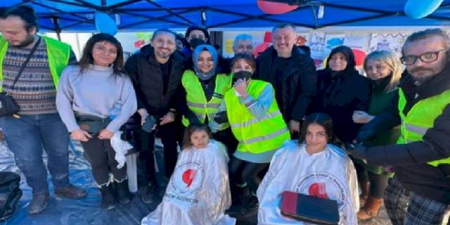 Kocaelili berberler ve kuaförler deprem bölgesinde