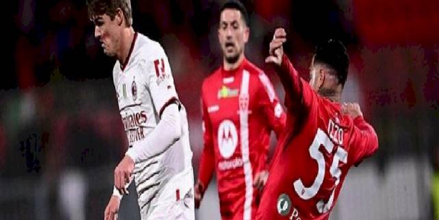 Monza 0-1 Milan (MAÇ SONUCU-ÖZET)