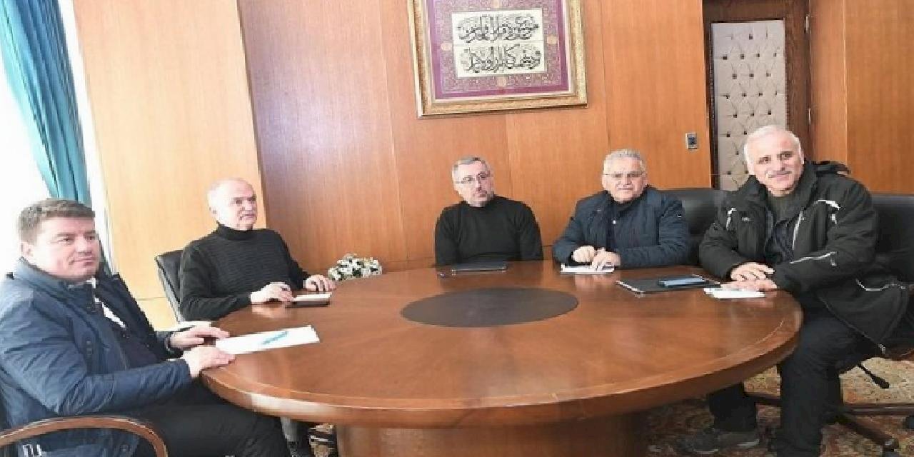 Deprem bölgesinde koordinasyon toplantısı