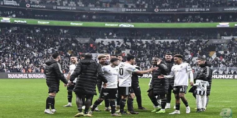 Beşiktaş'ta Romain Saiss'e sürpriz transfer teklifi! Yeni adresi...