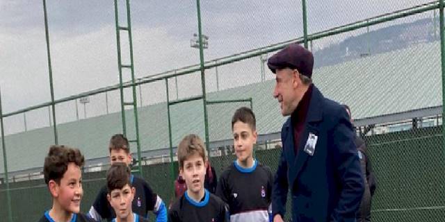 Abdullah Avcı'dan Trabzonspor 13 Yaş Altı Takımı oyuncularına ziyaret