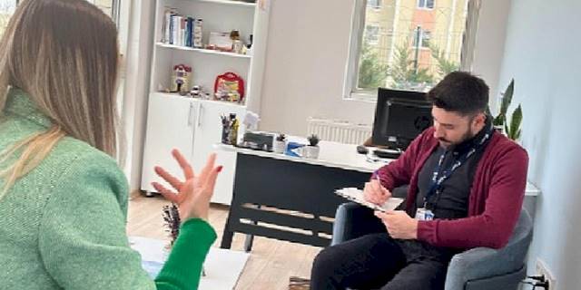 Uzmanlar, Depremi Yaşayan Kişilerle Dayanışmada Doğru İletişime Dikkat Çekti