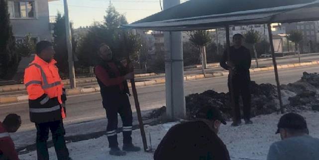 İzmit Belediyesi'nden Adıyaman'a kıl çadır