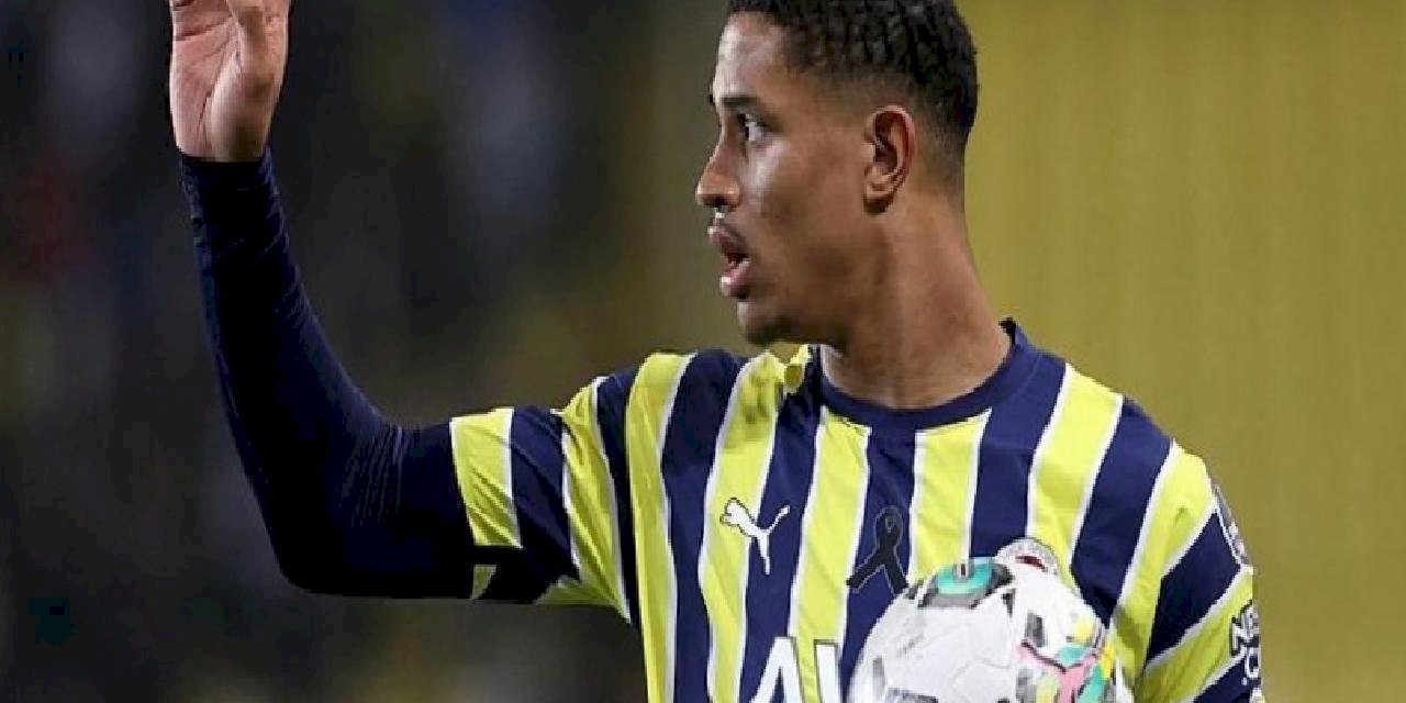 Fenerbahçe Konyaspor maçında Jayden Oosterwolde ilk kez forma giydi!