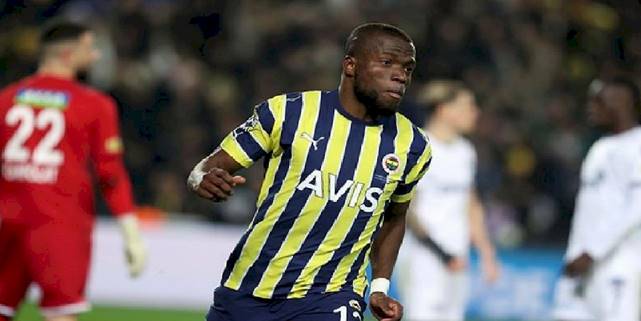 Konyaspor maçında 2 gol kaydeden Enner Valencia Fenerbahçe tarihine geçti!