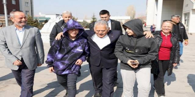Kayseri'de depremzede öğrenciye ücretsiz ulaşım