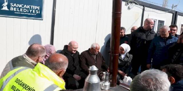 Bakan Soylu'dan Doğanşehir'deki depremzedelere ziyaret