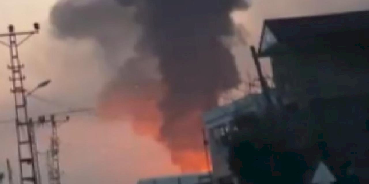 Hatay'da fabrika yangını! Dumanlar şehri kapladı!