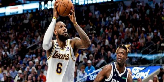 Los Angeles Lakers'ta LeBron James şoku!