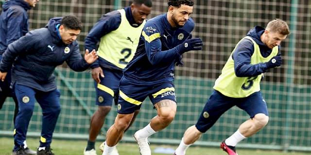 Fenerbahçe'de Altay Bayındır krizi!