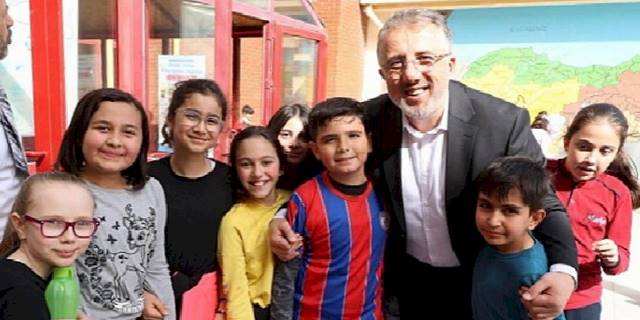 Nevşehir Belediyesi'nden Okul Kütüphanelerine 51 Bin Kitap