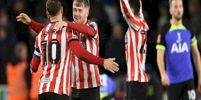 Sheffield United 1-0 Tottenham (MAÇ SONUCU-ÖZET) | Sheffield Tottenham'ı kupa dışına itti!