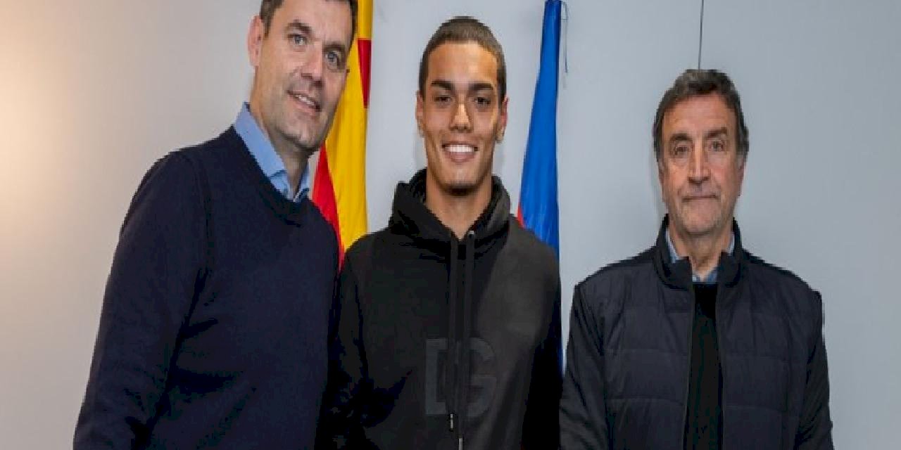Barcelona Ronaldinho'nun oğlunu transfer etti!