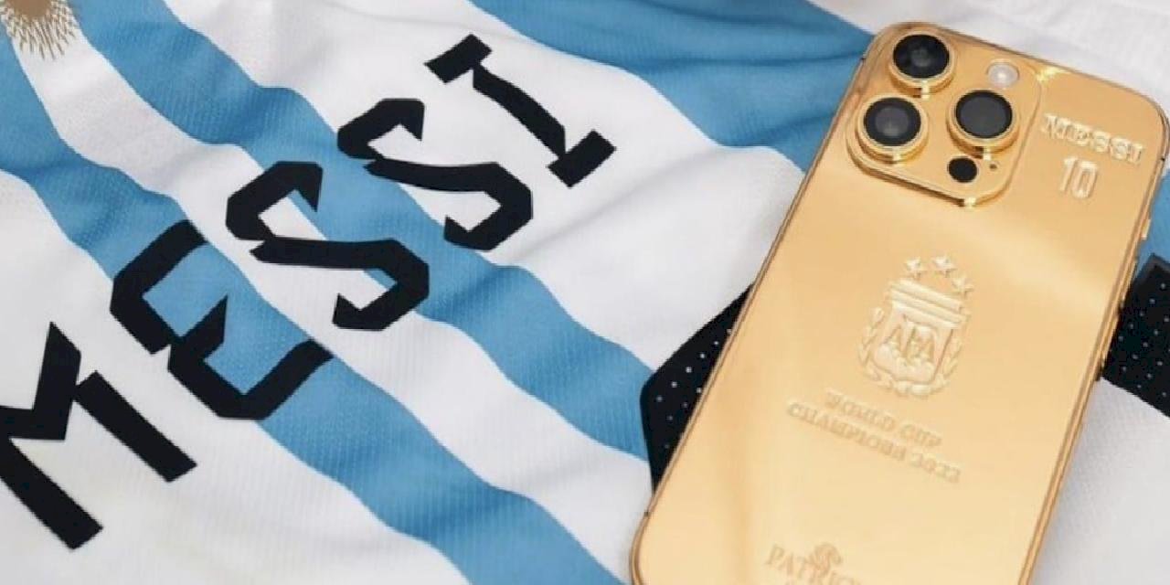 Messi, Takım Arkadaşlarına Altın iPhone 14 Pro Hediye Etti