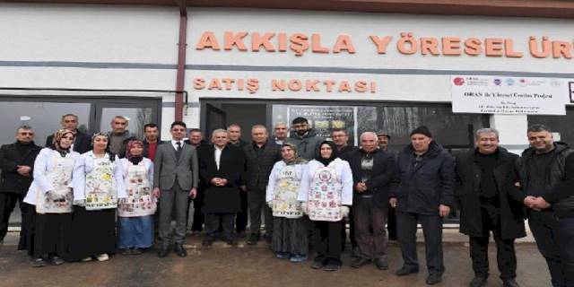 Memduh Büyükkılıç'tan Akkışla mesaisi
