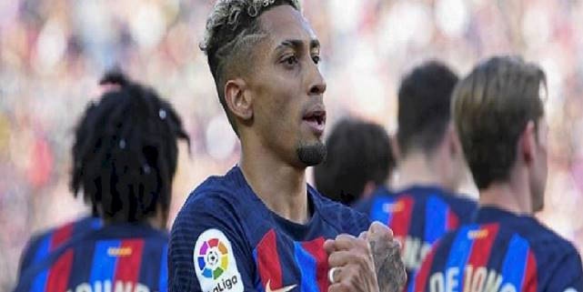 Barcelona 1-0 Valencia (MAÇ SONUCU - ÖZET) Barça hata yapmadı!