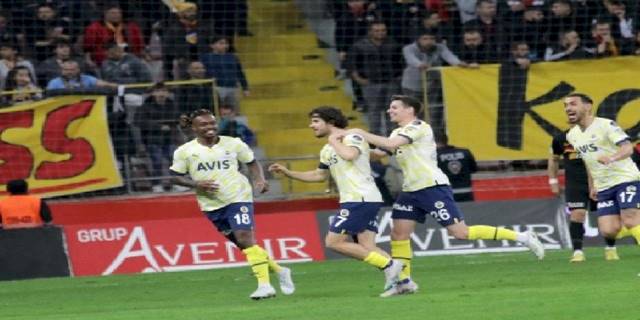 FENERBAHÇE TRANSFER HABERLERİ: Ferdi Kadıoğlu rekor bedelle ayrılacak! Bonservisi belirlendi