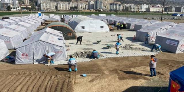 Kayseri Melikgazi'den deprem bölgesinde alt yapı çalışması