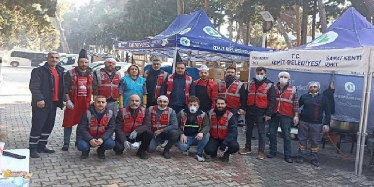 Adıyaman'daki çadır kentte depremzede çocuklara oyun grubu