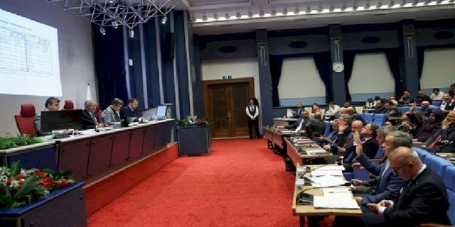 Kayseri Büyükşehir depremzedelerin yüreklerine 'su' serpti