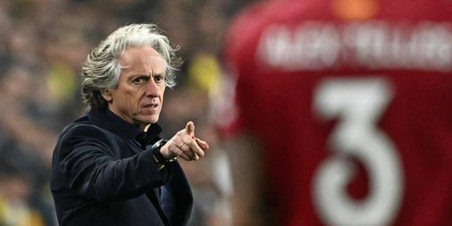 Jorge Jesus'tan maç yorumu: 'Turu Sevilla'da kaybettik'