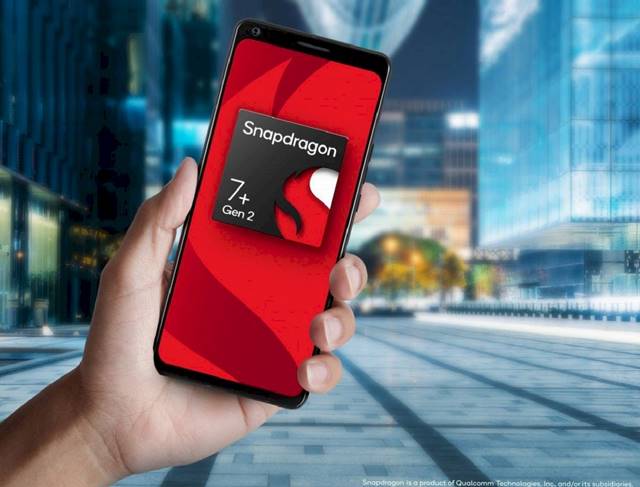 Snapdragon 7+ Gen 2 Tanıtıldı